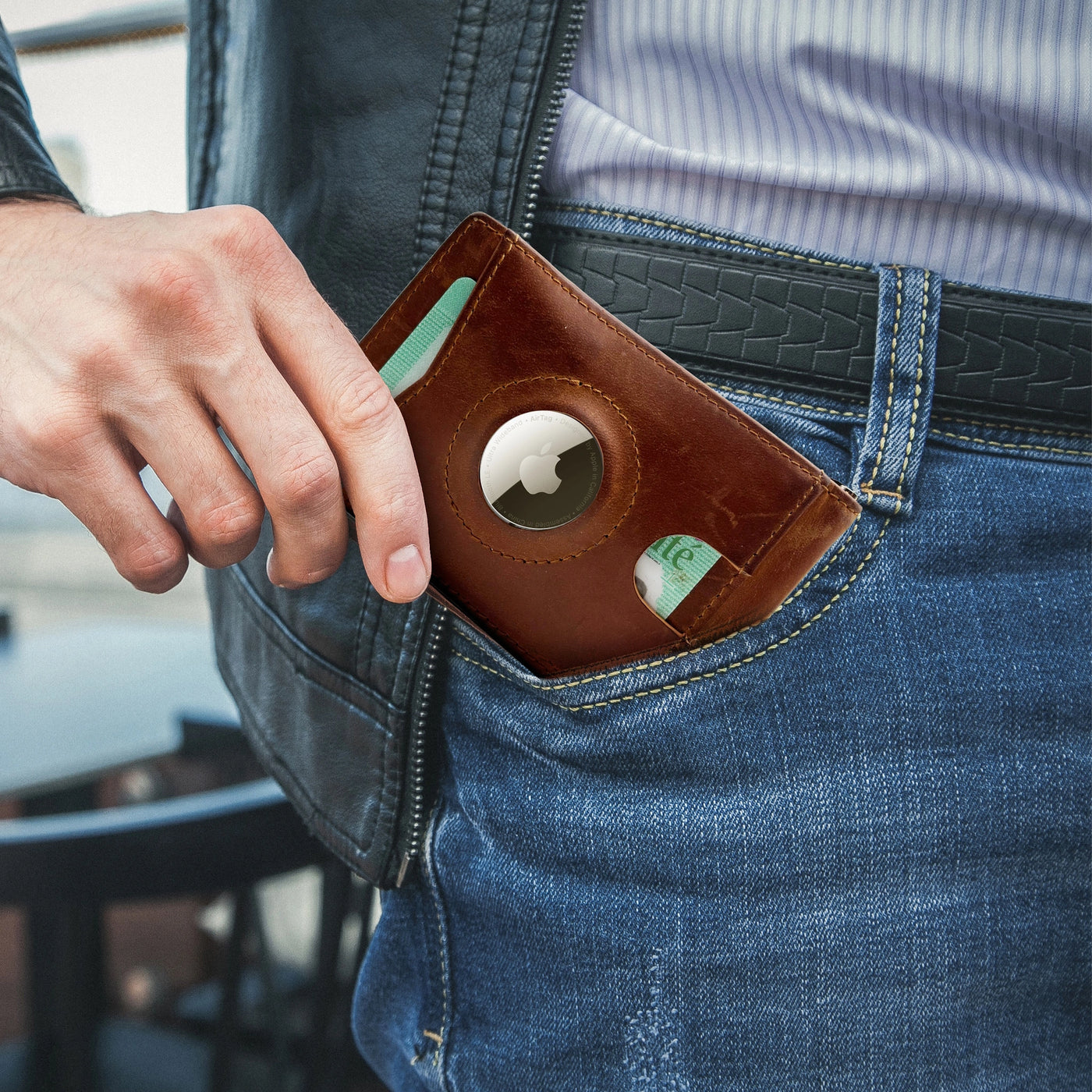 Front Pocket Wallet - Slim Leather Minimalist AirTag Wallet